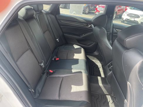 Used 2018 Honda Accord Sport image 31