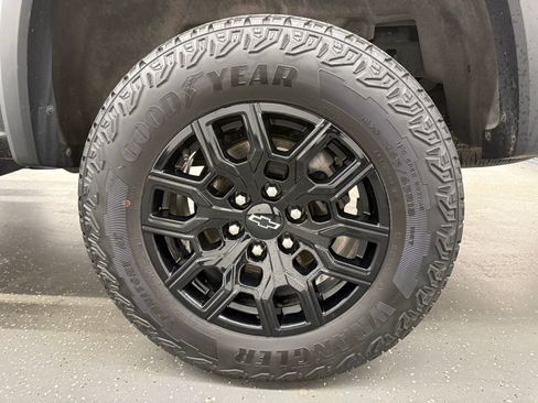 Used 2023 Chevrolet Colorado Trail Boss w/ Advanced Trailering Package AWD/4WD image 19