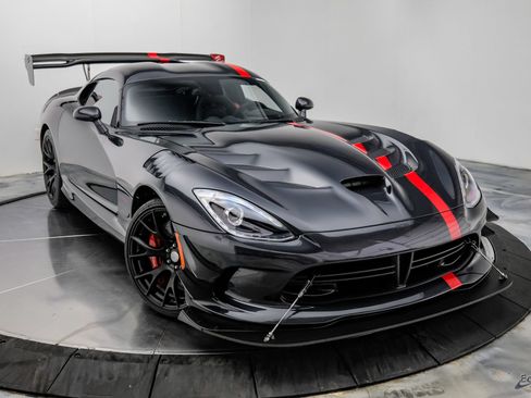 Used 2017 Dodge Viper ACR w/ Extreme Aero Package RWD image 32