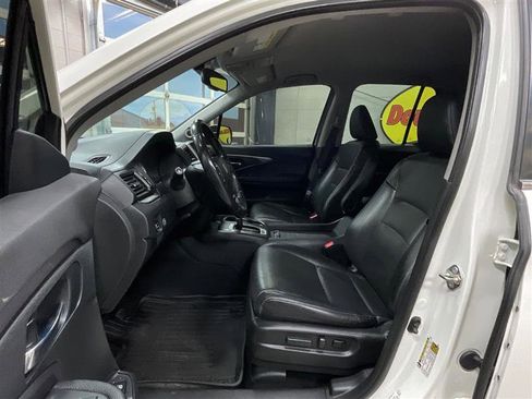 Used 2017 Honda Ridgeline RTL-T image 11