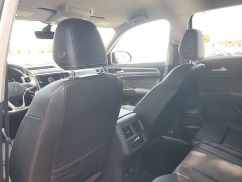 Certified 2023 Volkswagen Atlas SE FWD image 15
