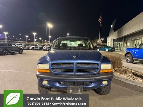 Used 2002 Dodge Dakota Sport image 2
