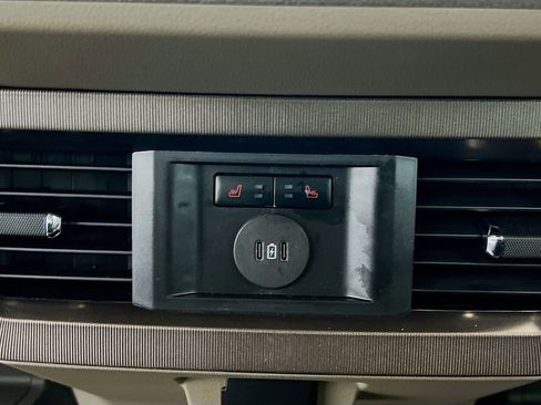 New 2026 Ford F350 Platinum w/ Platinum Plus Package image 30