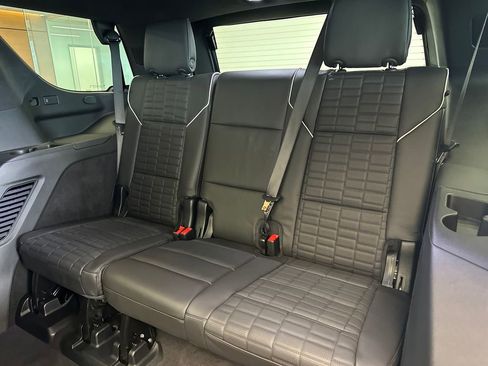Used 2025 Cadillac Escalade V w/ LPO, ONYX Package AWD/4WD image 35