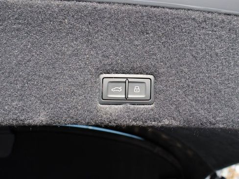 Used 2024 Lamborghini Urus S image 19