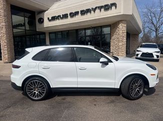 Used 2023 Porsche Cayenne Platinum Edition video 2