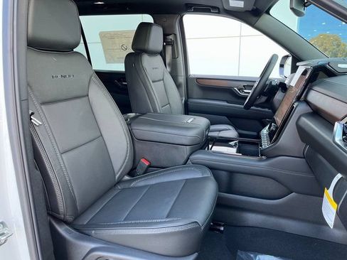 New 2026 GMC Yukon XL Denali w/ Sun & Power Step Package RWD image 20