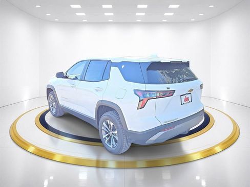 New 2026 Chevrolet Equinox LT AWD/4WD image 9