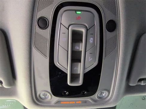 Used 2021 Audi Q5 Premium image 41