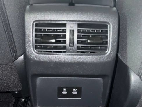 Used 2024 Nissan Rogue SV AWD/4WD image 27
