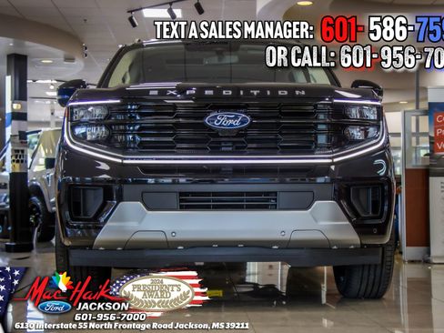 New 2026 Ford Expedition Platinum w/ Platinum Ultimate Package AWD/4WD image 6