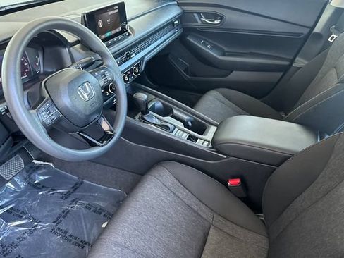 Used 2025 Honda Accord SE image 7
