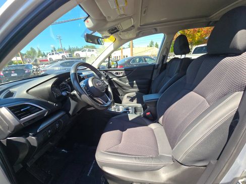 Used 2021 Subaru Forester Premium AWD/4WD image 21
