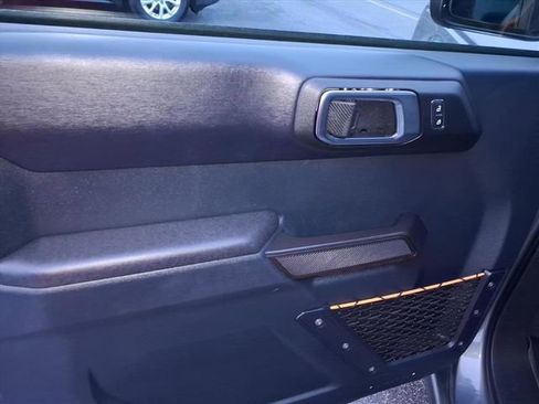 Used 2024 Ford Bronco Badlands image 16