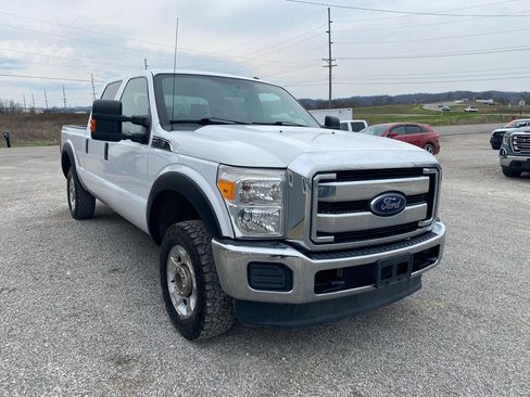 Used 2015 Ford F250 XLT w/ XLT Interior Package image 4