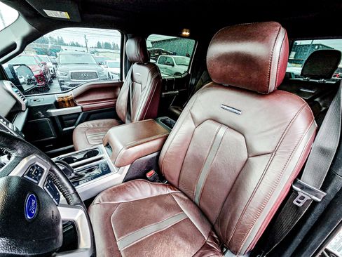 Used 2016 Ford F150 Platinum w/ Equipment Group 701A Luxury image 10