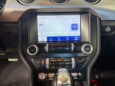 Used 2020 Ford Mustang Premium image 15