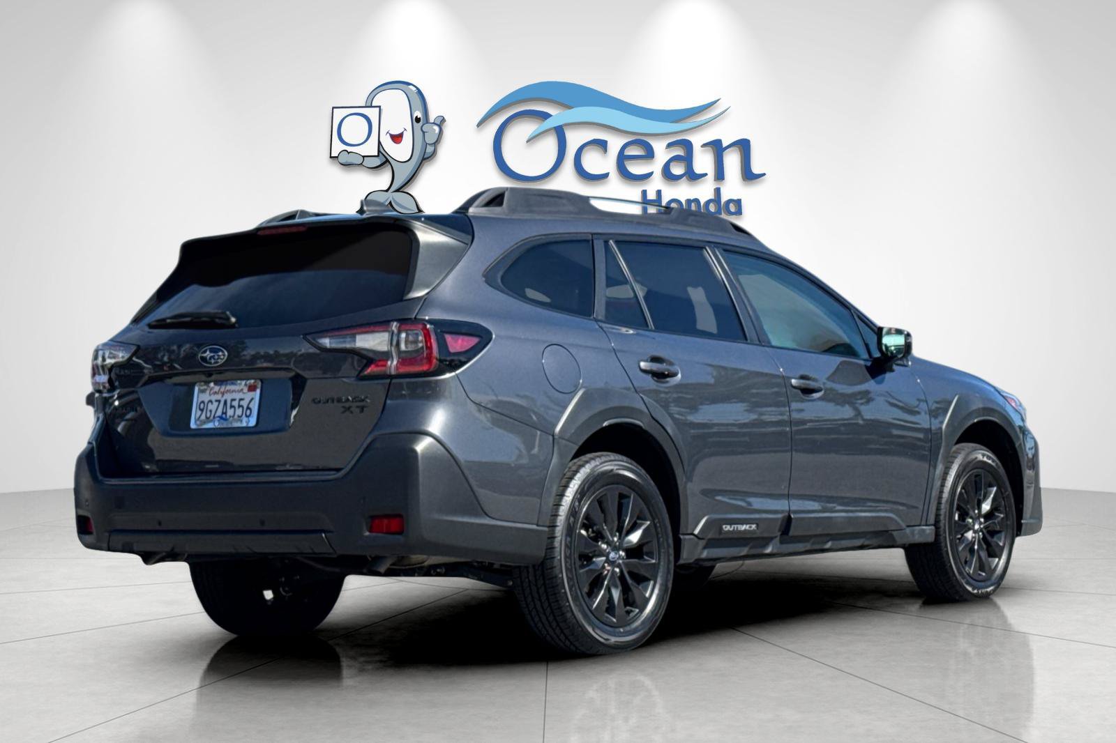 Used 2023 Subaru Outback Onyx Edition XT AWD/4WD image 4