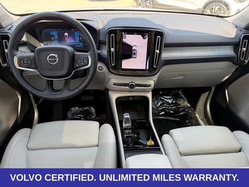 Certified 2026 Volvo XC40 B5 Plus AWD/4WD image 12