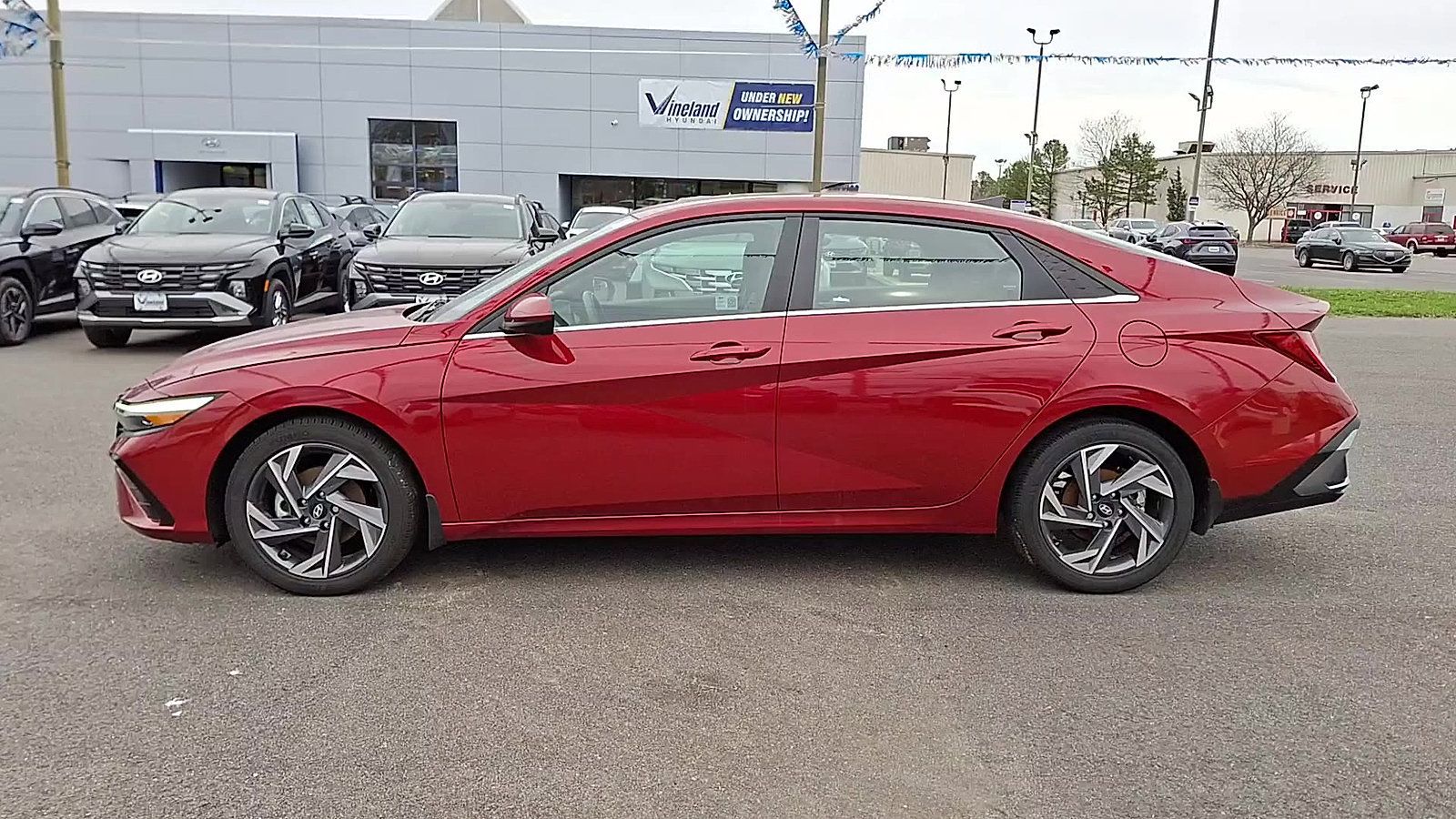 Certified 2024 Hyundai Elantra SEL w/ Convenience Package FWD image 5