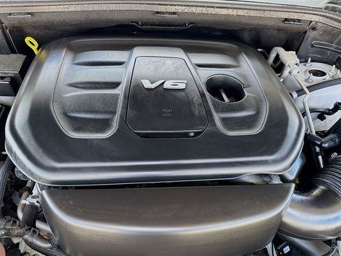 Used 2019 Jeep Grand Cherokee Limited AWD/4WD image 40