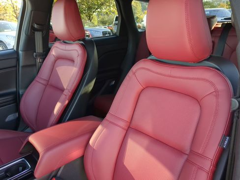 New 2026 Lincoln Corsair Grand Touring image 10