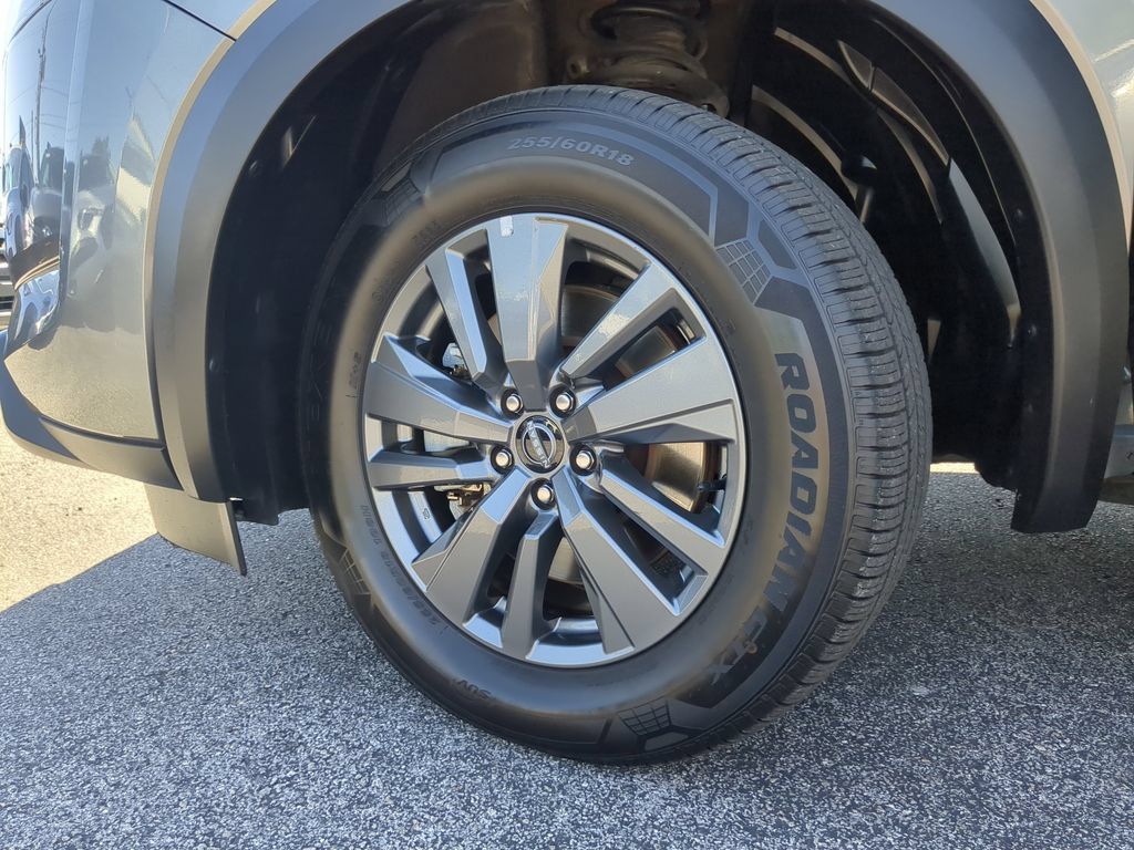 Used 2024 Nissan Pathfinder SV AWD/4WD image 34