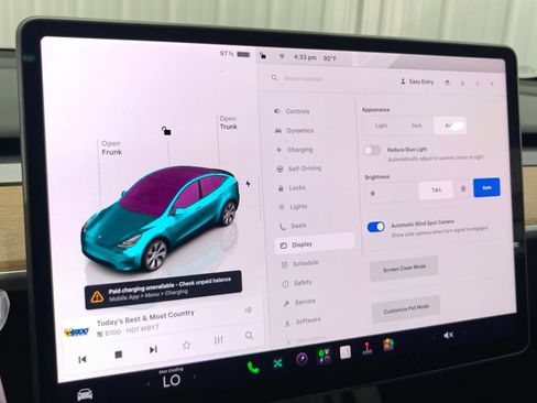 Used 2024 Tesla Model Y Long Range AWD/4WD image 45
