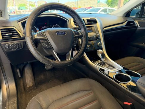 Used 2013 Ford Fusion SE FWD image 10