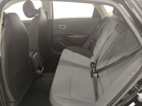 Used 2025 Kia K4 FWD image 18