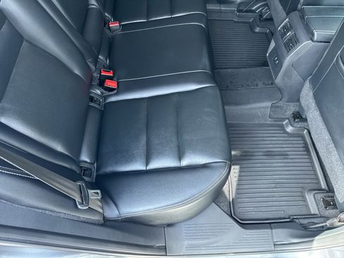 Used 2023 Nissan Rogue SL image 14