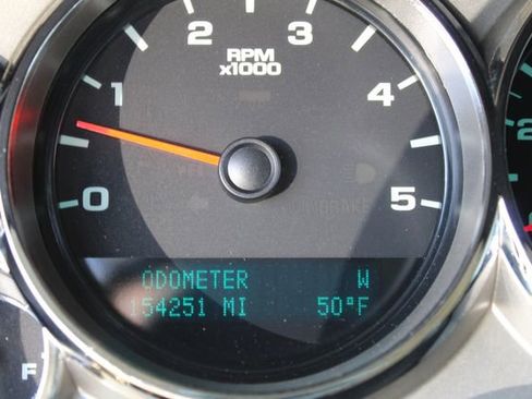 Used 2011 Chevrolet Silverado 2500 LT w/ Interior Plus Package image 15