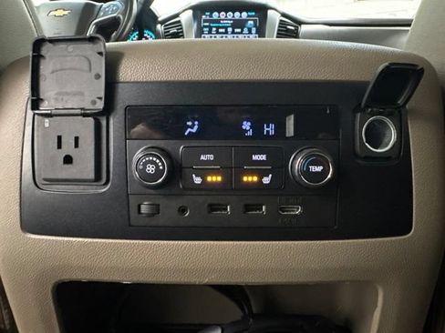 Used 2020 Chevrolet Tahoe Premier AWD/4WD image 29