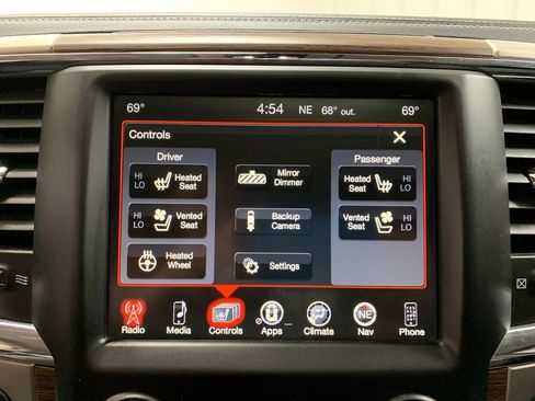Used 2017 RAM 1500 Laramie w/ Convenience Group RWD image 8