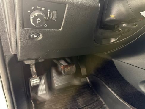 Used 2017 Jeep Grand Cherokee Limited AWD/4WD image 15