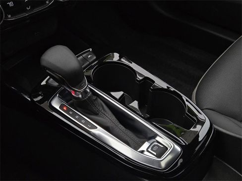 Used 2025 Chevrolet Trax ACTIV w/ Sunroof Package image 22