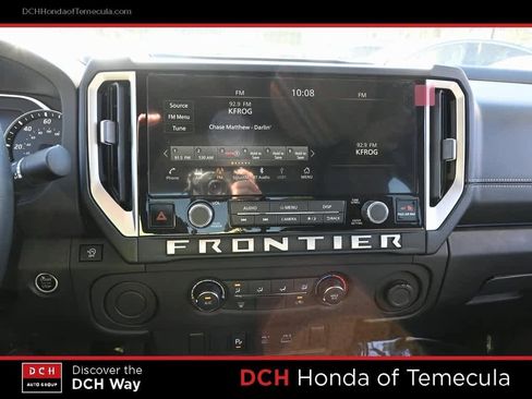 Used 2025 Nissan Frontier SV image 12