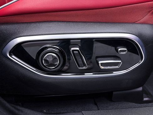 Used 2024 Jeep Wagoneer Launch Edition image 43