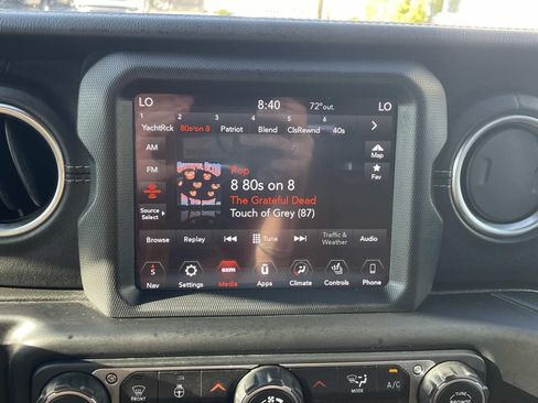 Used 2020 Jeep Gladiator Overland AWD/4WD image 26