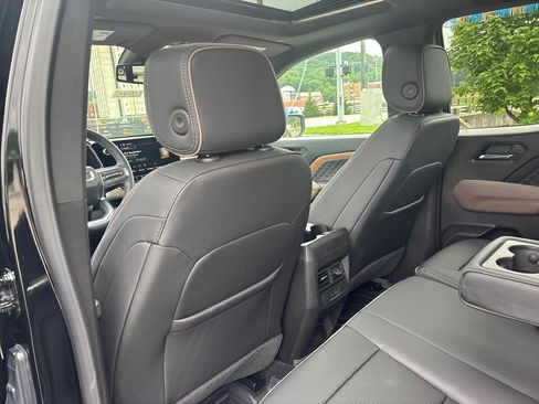 Used 2026 GMC Canyon Denali AWD/4WD image 24