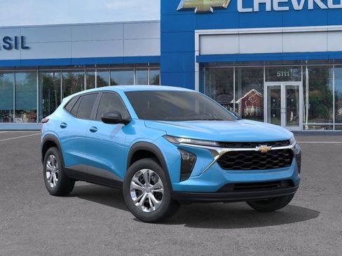 New 2026 Chevrolet Trax LS FWD image 7