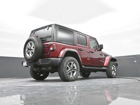 Used 2021 Jeep Wrangler Unlimited Sahara w/ Cold Weather Group image 38