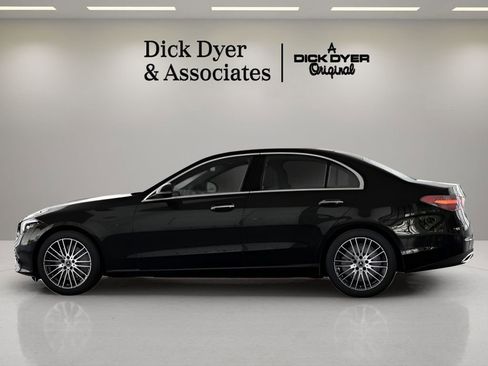 Used 2025 Mercedes-Benz C 300 Sedan image 21