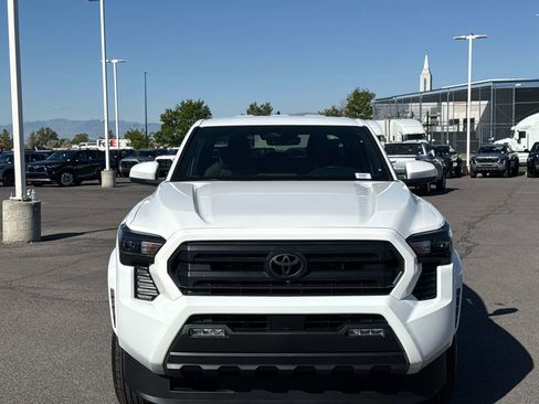 New 2026 Toyota Tacoma SR5 AWD/4WD image 2