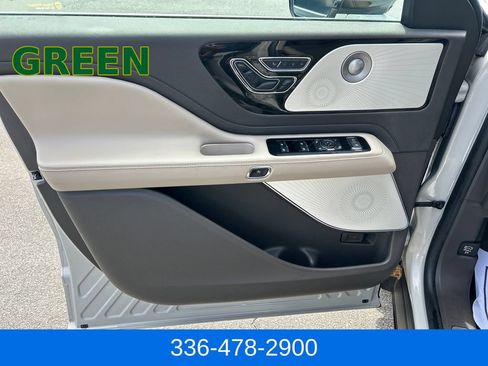 Certified 2023 Lincoln Aviator Reserve w/ Equipment Group 201A AWD/4WD image 13