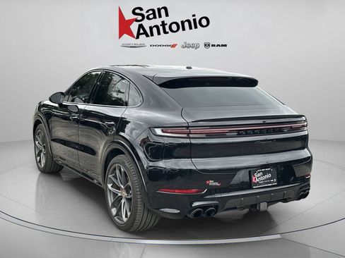 Used 2024 Porsche Cayenne S AWD/4WD image 11