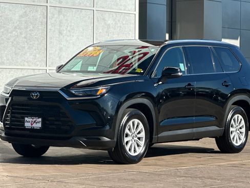 Certified 2025 Toyota Grand Highlander AWD image 10