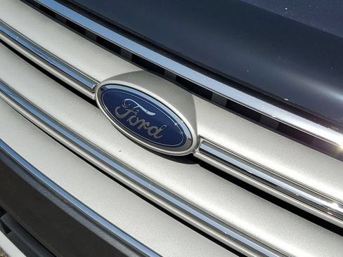 Used 2019 Ford Escape SE AWD/4WD image 29