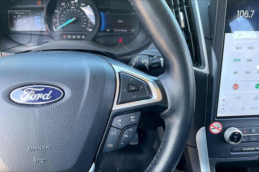 Used 2024 Ford Edge SEL AWD/4WD image 12