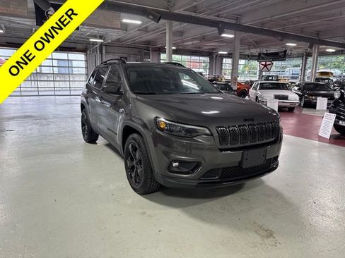 Used 2019 Jeep Cherokee Latitude Plus AWD/4WD image 7